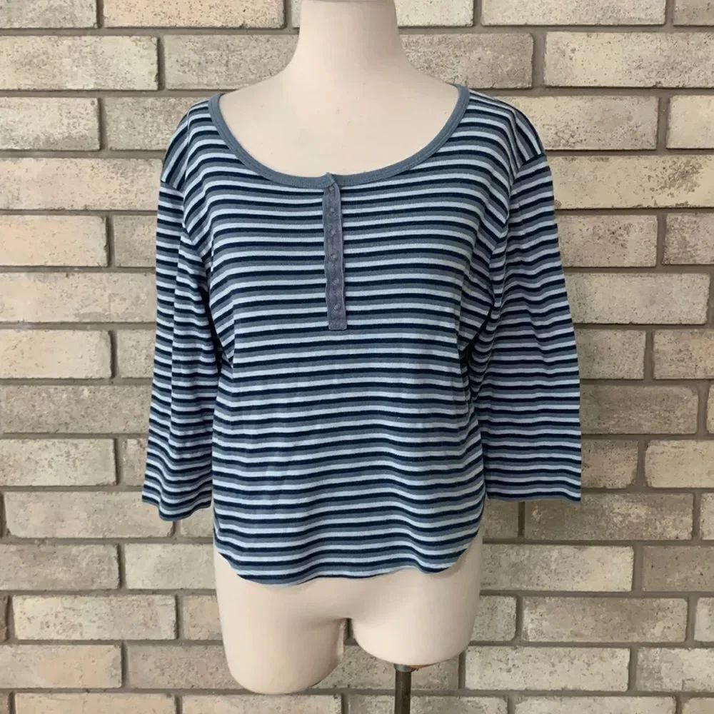 3for$20 sweater medium